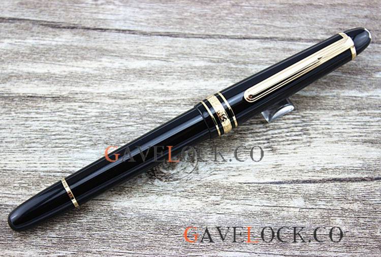 Medium Size Fake Low Montblanc Meisterstuck Legrand Rollerball Pen Black&Gold 146 Medium Size Fake Low Montblanc Meisterstuck Legrand Rollerball Pen Black&Gold 146